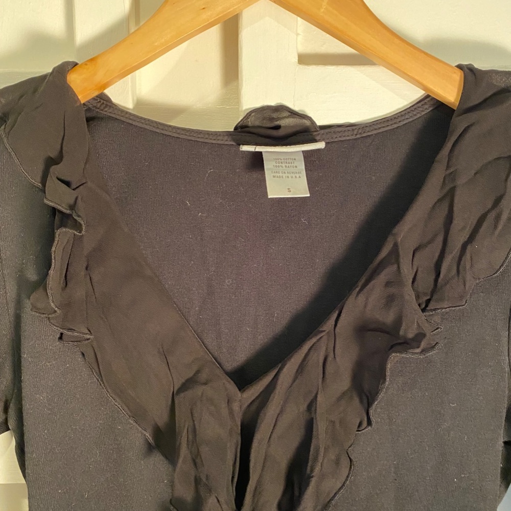 4 For $20…Fibers - Barbara Lesser S ruffled v neck 3/4 sleeve top - Picture 5 of 7